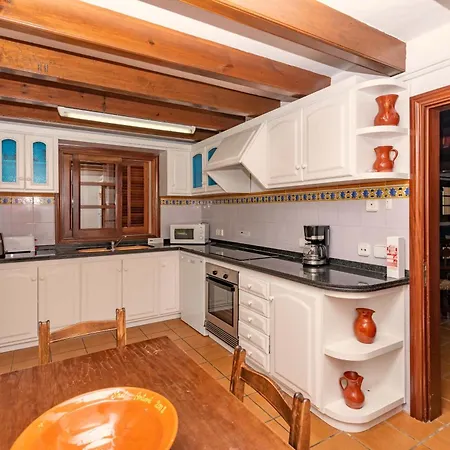 Villa Colonya By Sealand Pollença